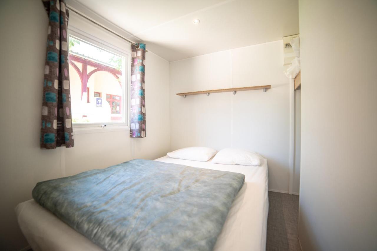 Camping Du Sevron Saint-Etienne-du-Bois  Exterior photo